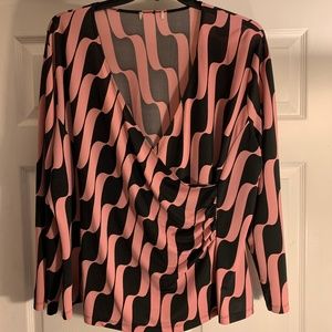 Long Sleeve Ruched Detail Print Top